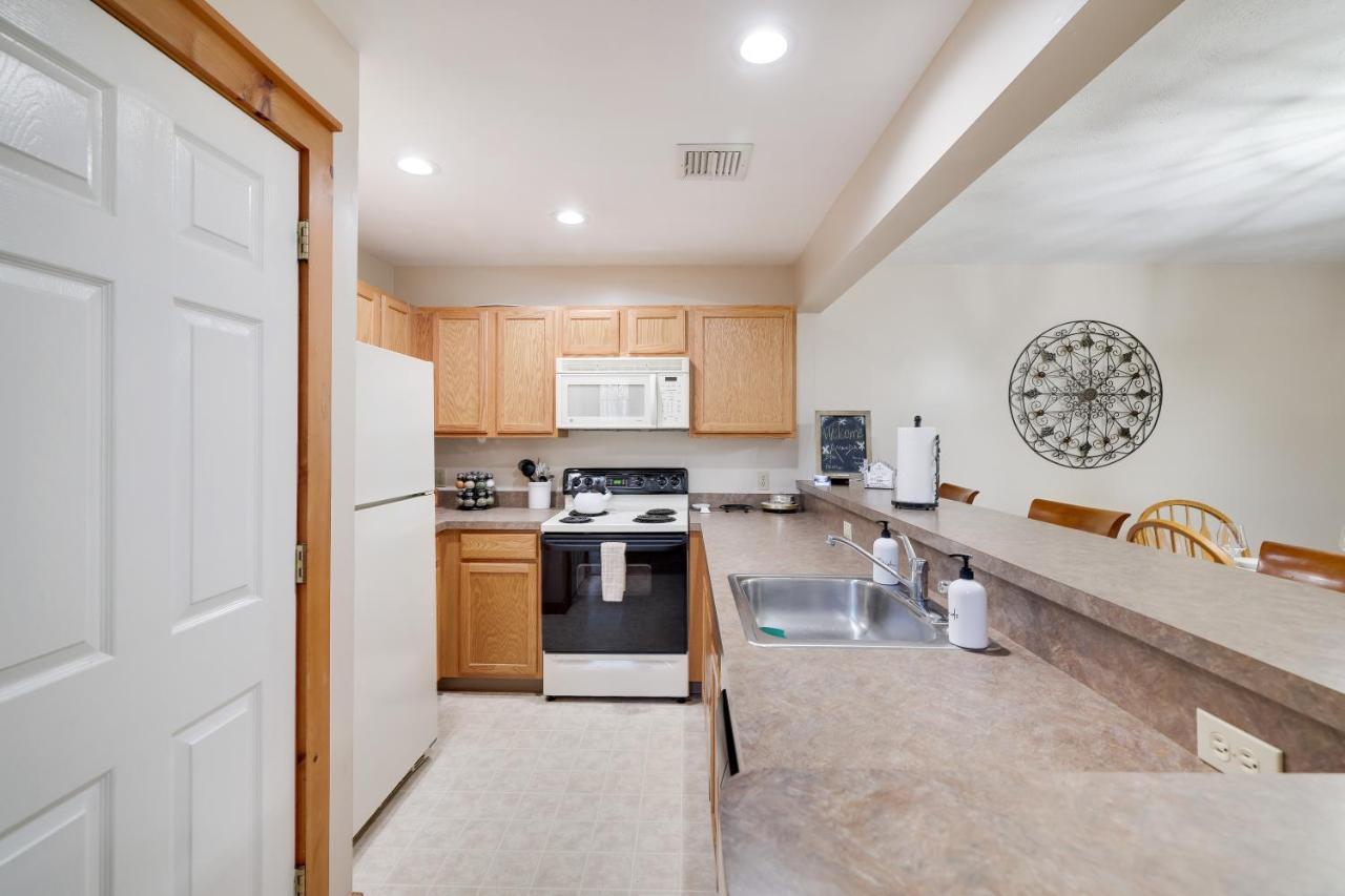 Pocono Mountain Home , Hot Tub- 1 Mile To Skiing! Таннерсвилл Экстерьер фото
